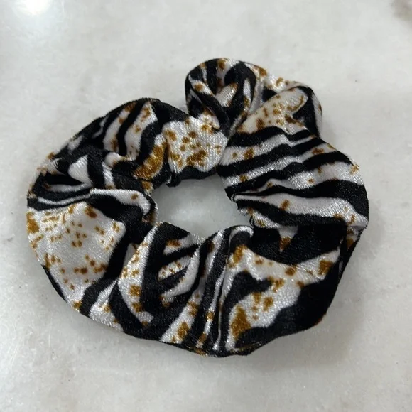 8pc Hair Scrunchie Mixed - Picture 4 of 7